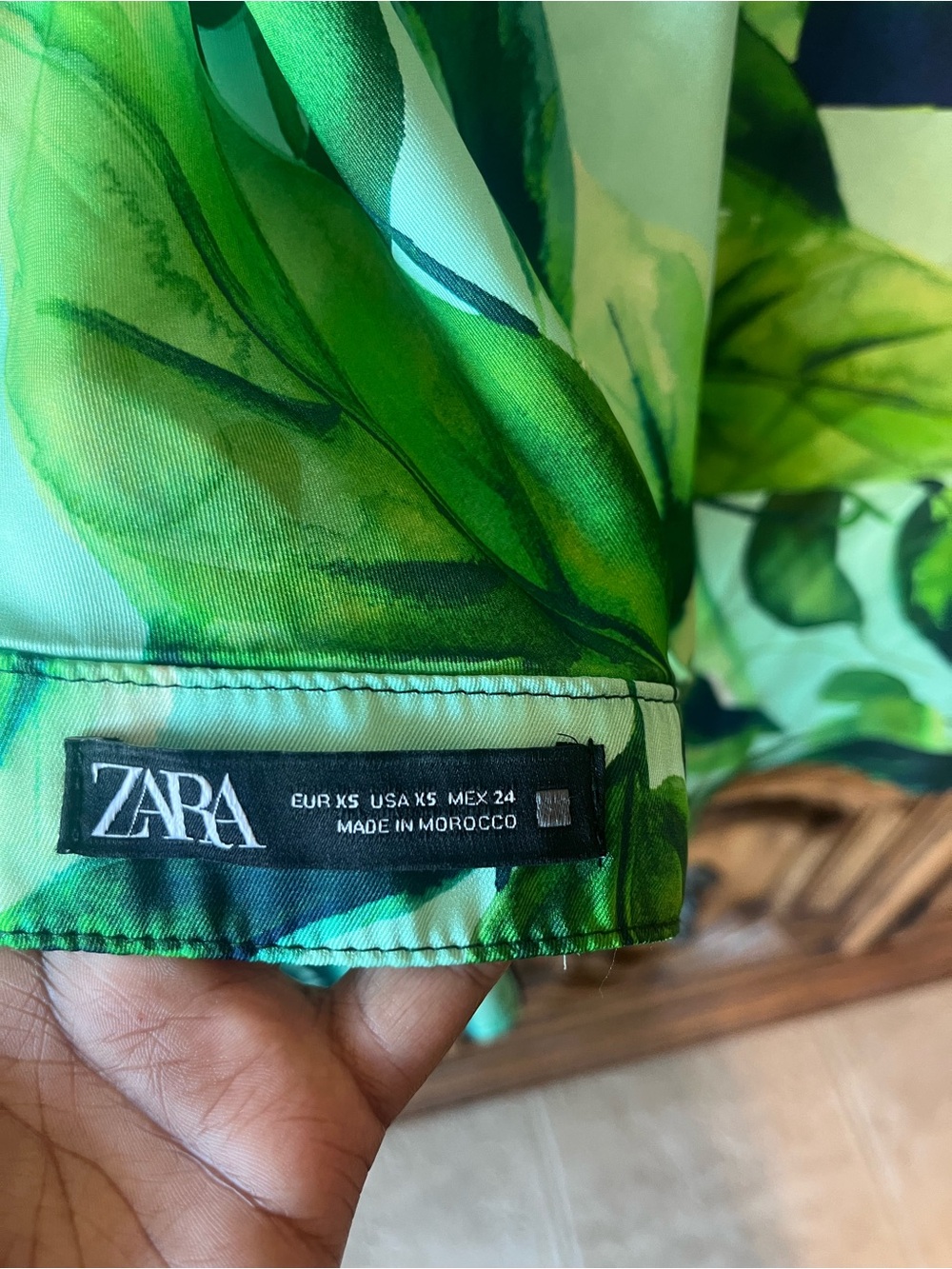 ZARA Green Leaf-Print Midi Skirt